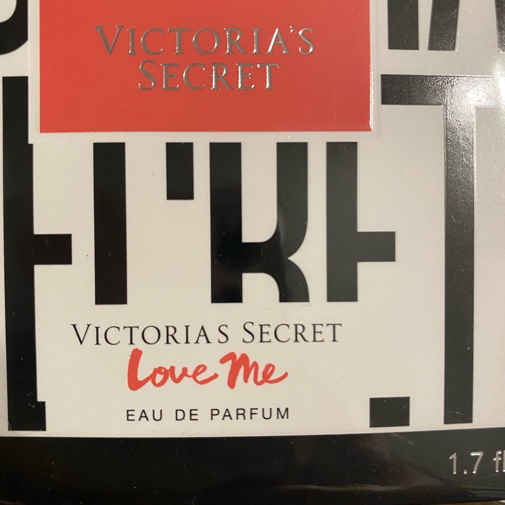 Victoria secret perfume - Picture 2 of 4